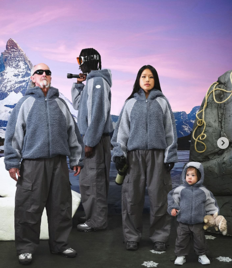 PIECES FOR EVERYONE, AT ANY TIME